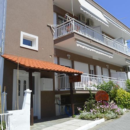 Giannas House Aparthotel Sárti Exterior foto